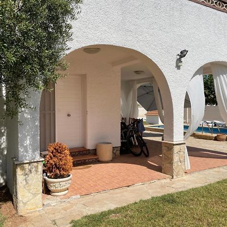 Villa La Calma Del Delta L'Eucaliptus Esterno foto